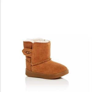 Baby UGGS 4/5 (12-18 months)